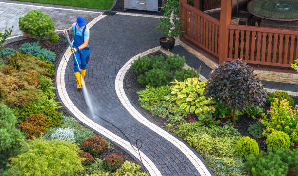 Best Deck Pressure Washing  in Abilene, KS